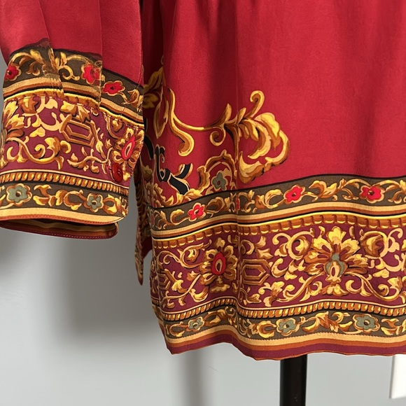 Vintage red silk elastic band waist collared button down gold print shirt sz M - Picture 15 of 17
